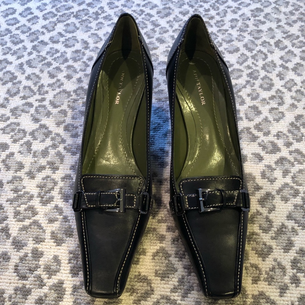 Ann Taylor 2” Pumps Leather w/ Buckle Size 8